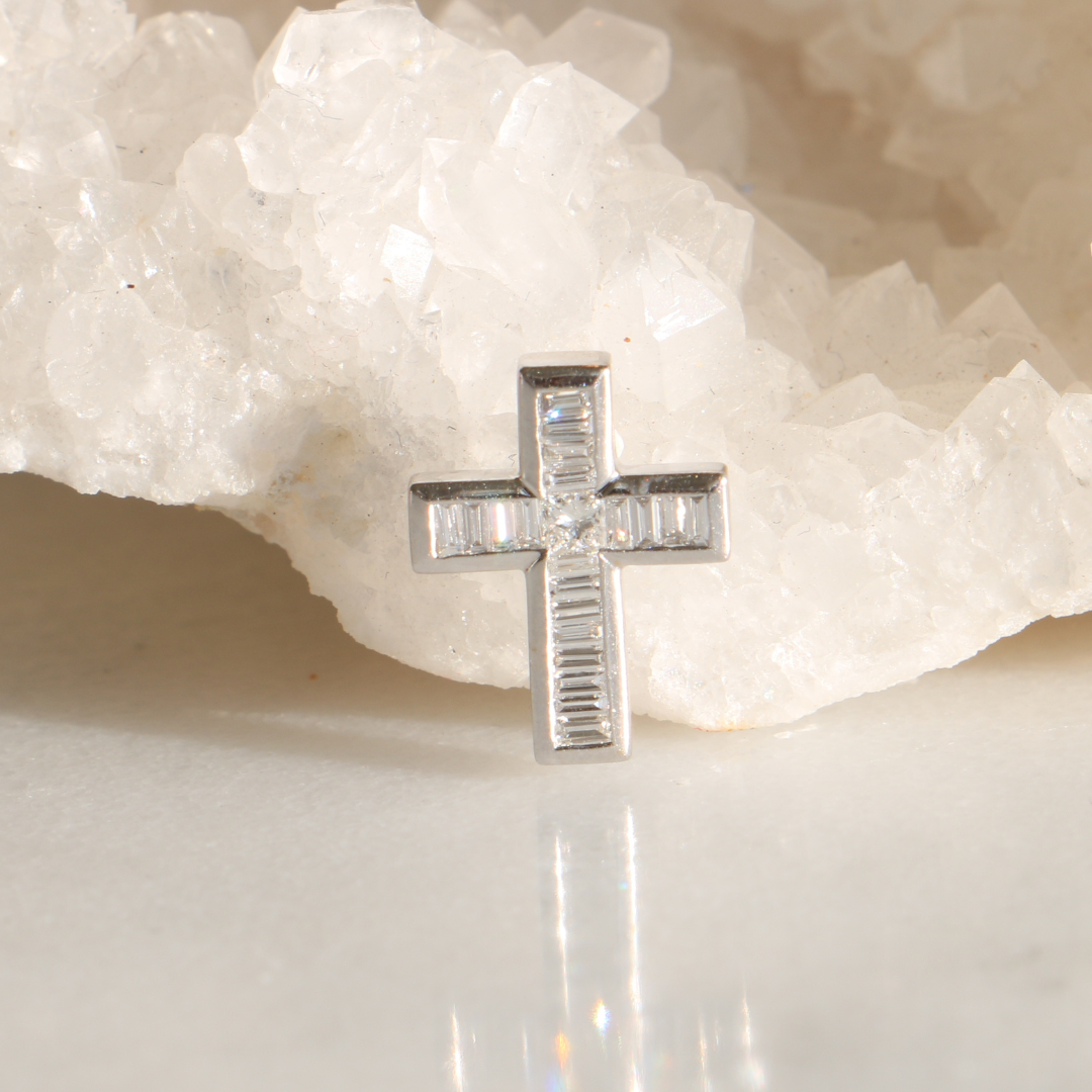 18ct White Gold Diamond Cross Pendant