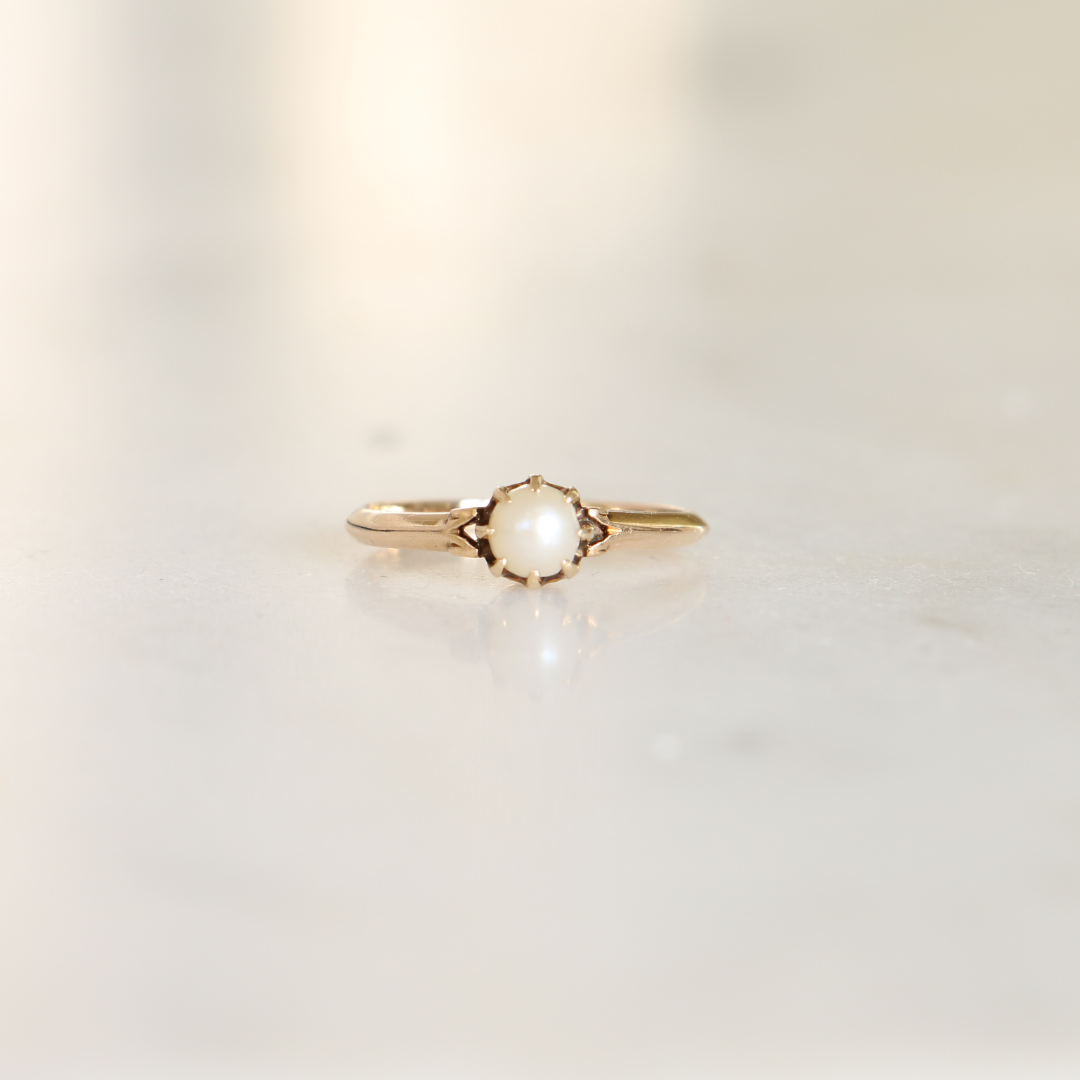 18ct Gold Pearl Ring