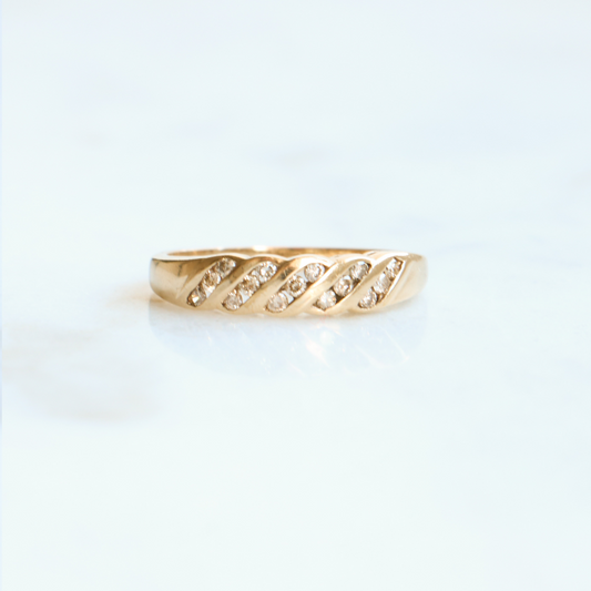 9ct Gold Vintage Diamond Ring