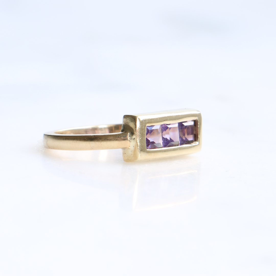9ct Gold Vintage Amethyst Ring