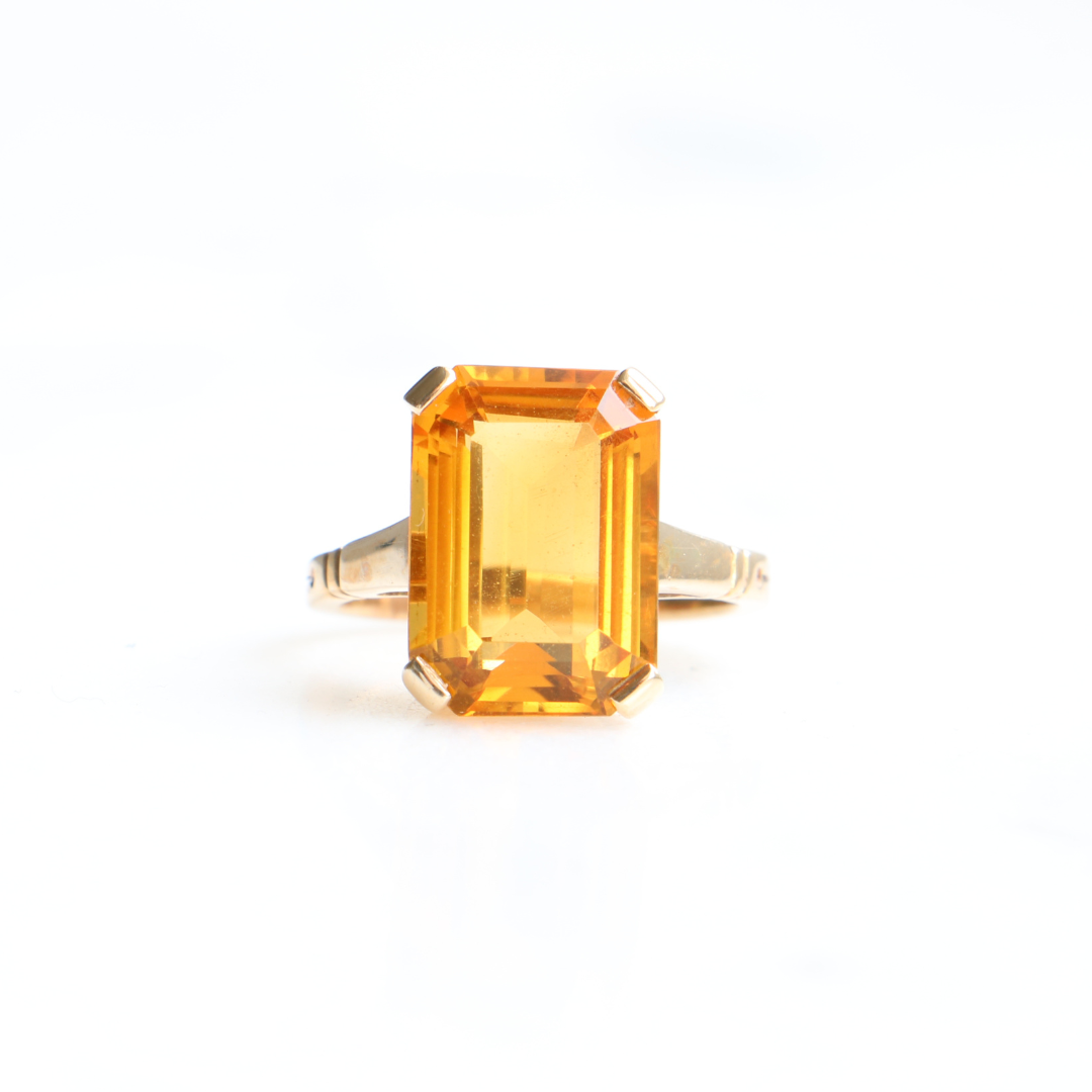 9ct Chunky Vintage Orange Citrine Ring