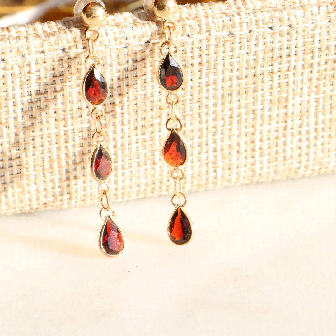 9ct Gold Vintage Pear Drop Garnet Earrings