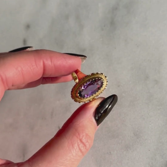 9ct Gold Vintage Oval Amethyst Ring