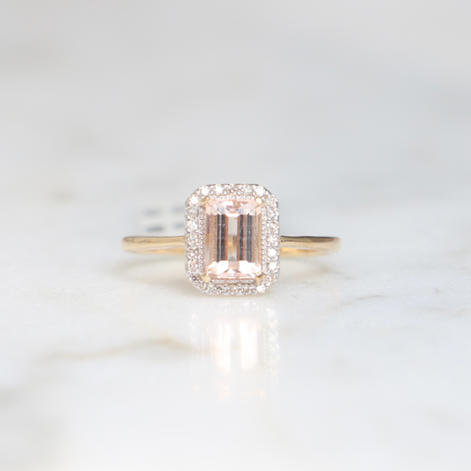 9ct Gold Morganite and Diamond ring